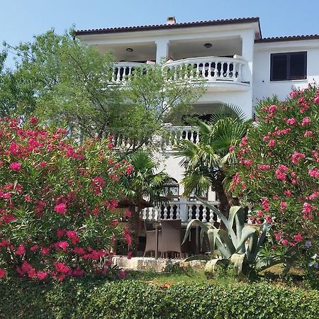 Guest House Villa Marlis Malinska Exteriör bild